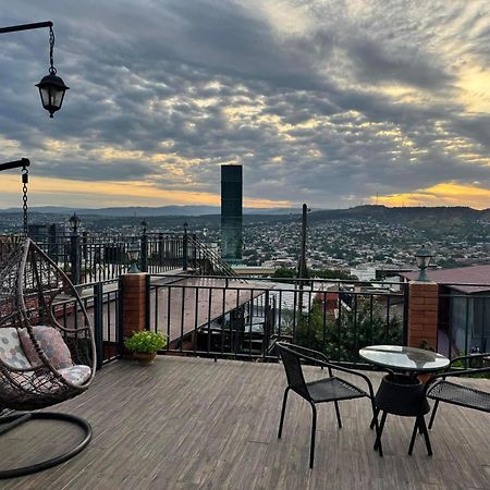 9 Borbalo Street Apartment With Terrace Tbilisi Ngoại thất bức ảnh