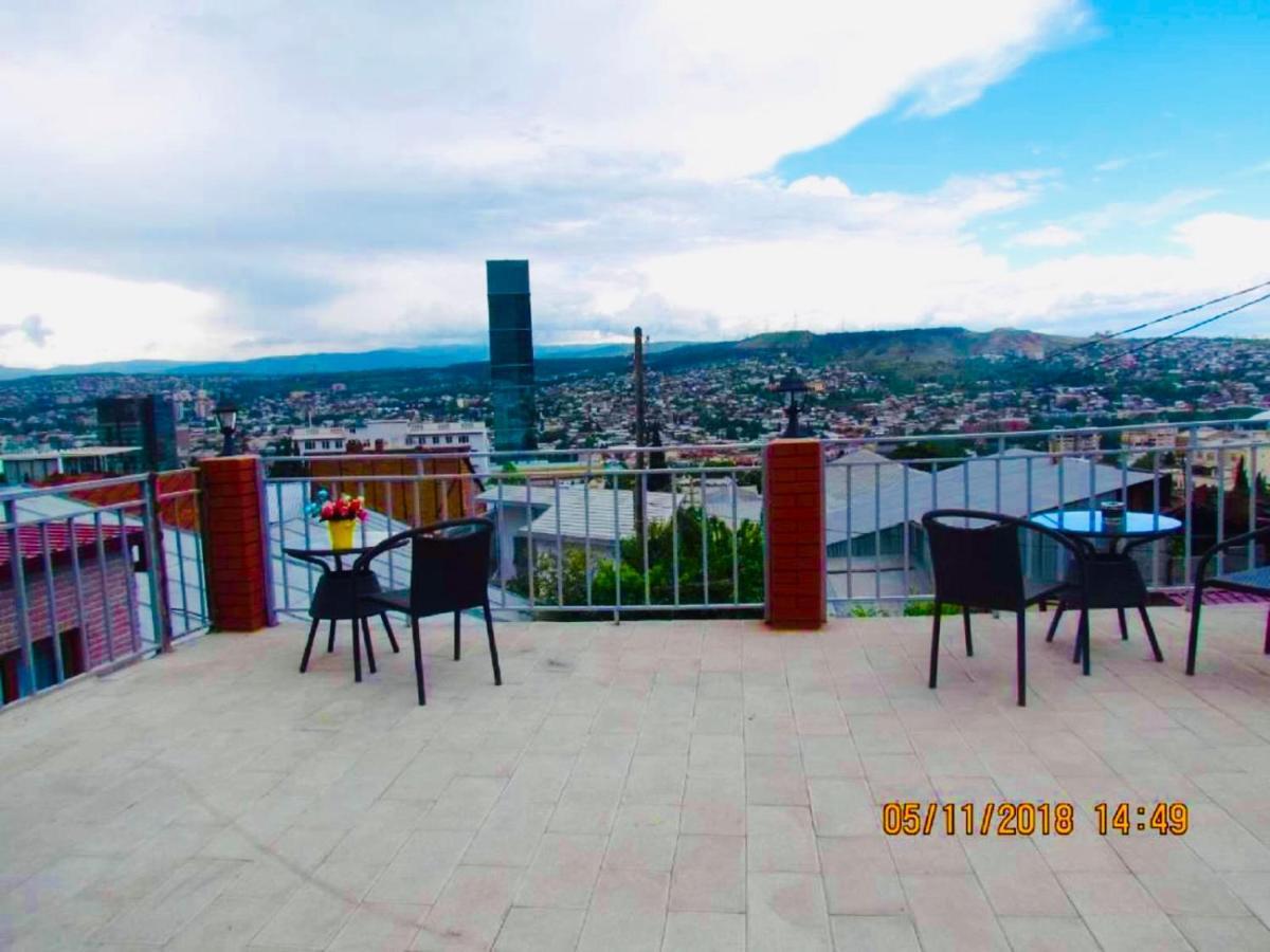 9 Borbalo Street Apartment With Terrace Tbilisi Ngoại thất bức ảnh